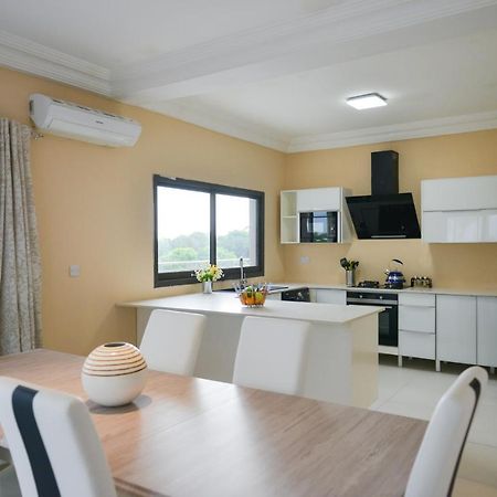 Atlantic Luxury Apartments Bakau Екстер'єр фото