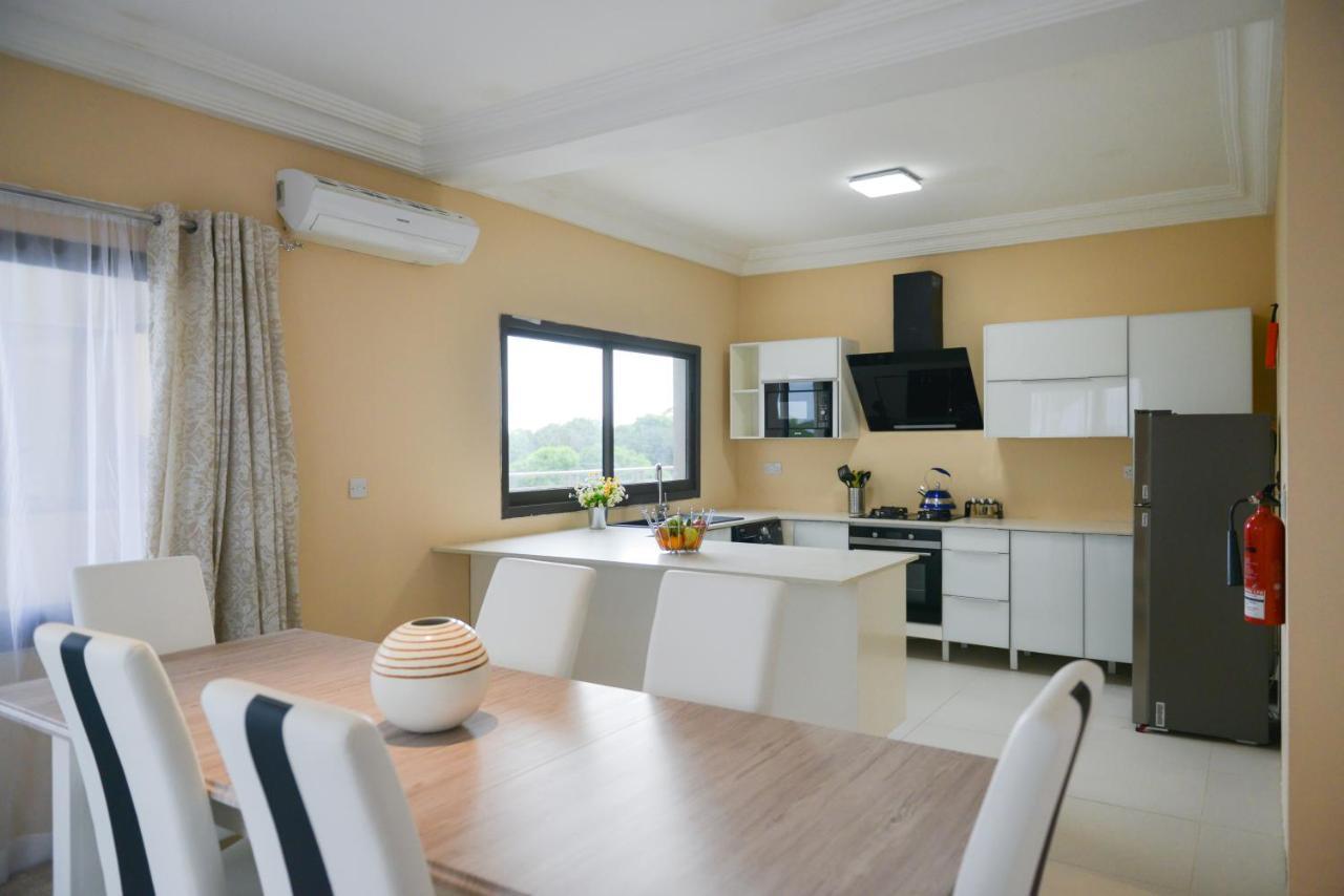 Atlantic Luxury Apartments Bakau Екстер'єр фото